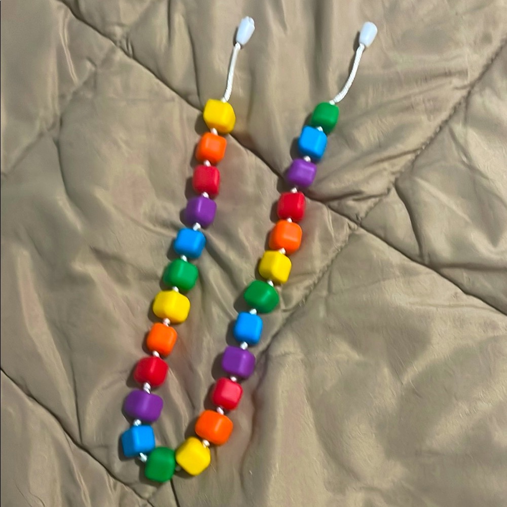 🌾 Princess & the Pea Necklace